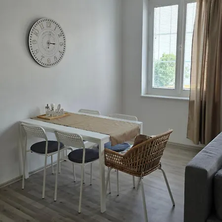 Apartment Maxi - Cafe Princ Pod Hradem Klima, Wifi *