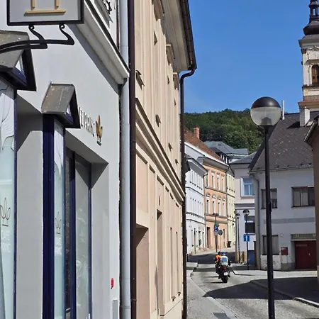 Maxi - Cafe Princ Pod Hradem Klima, Wifi *