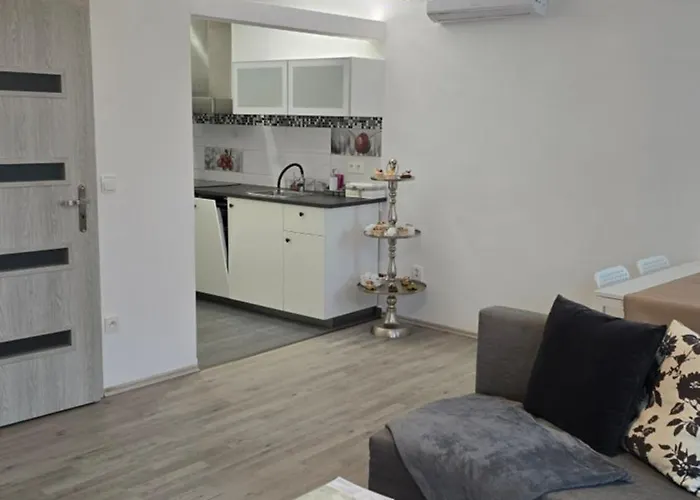 Maxi - Cafe Princ Pod Hradem Klima, Wifi *